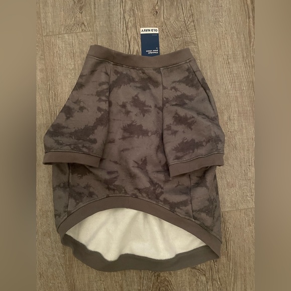 Crew-Neck Sweatshirt for Pets dog - Picture 7 of 7